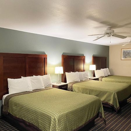 Great Western Inn & Suites Carlsbad Buitenkant foto