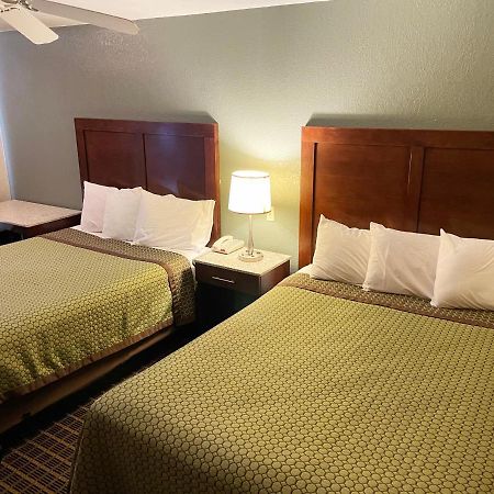 Great Western Inn & Suites Carlsbad Buitenkant foto