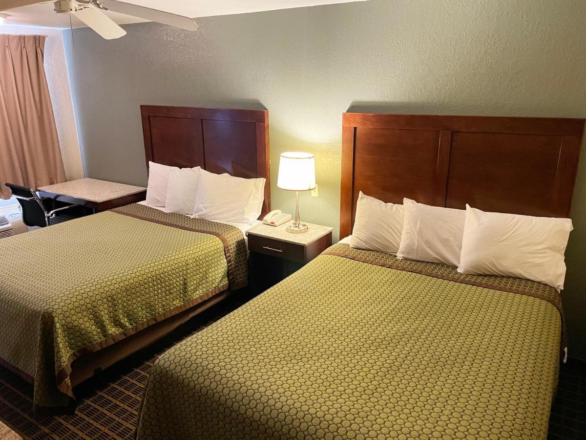 Great Western Inn & Suites Carlsbad Buitenkant foto