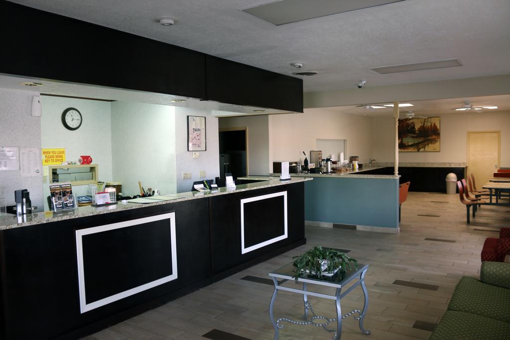 Great Western Inn & Suites Carlsbad Buitenkant foto