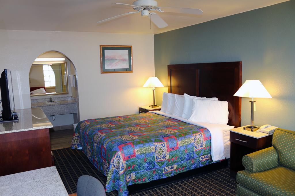 Great Western Inn & Suites Carlsbad Buitenkant foto